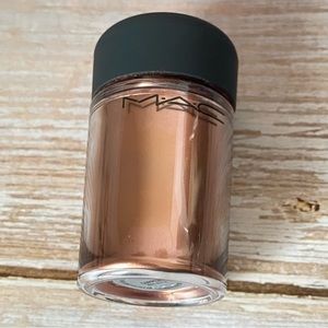 MAC - COPPER COLOUR POWDER PIGMENT NEW!